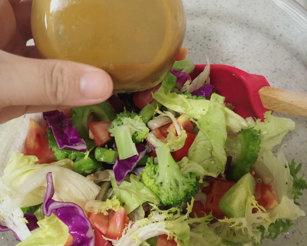 油醋汁蔬菜沙拉的做法
