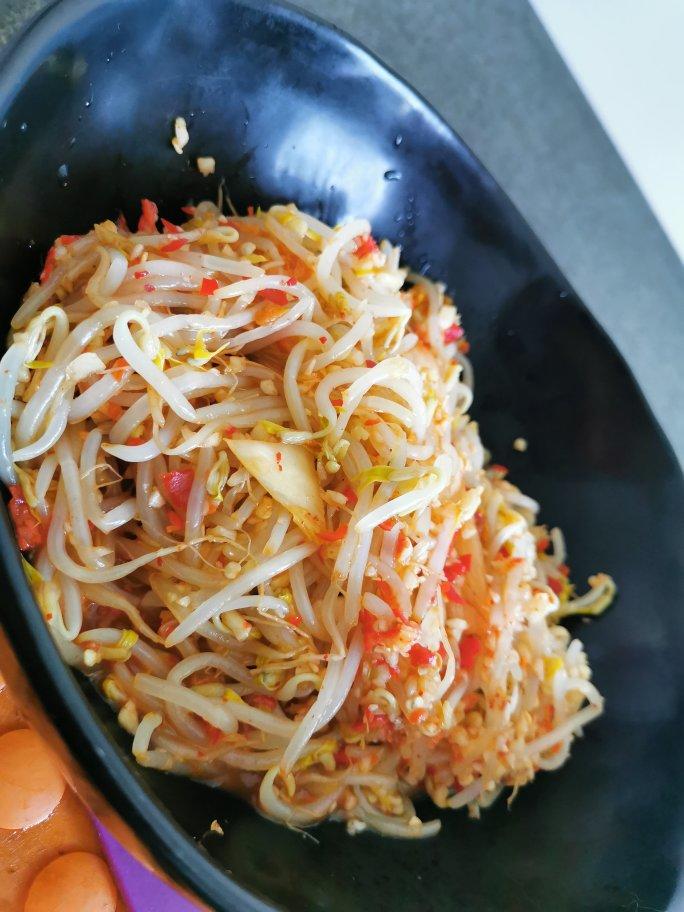 夏天一定要吃的搅拌菜：凉拌豆芽