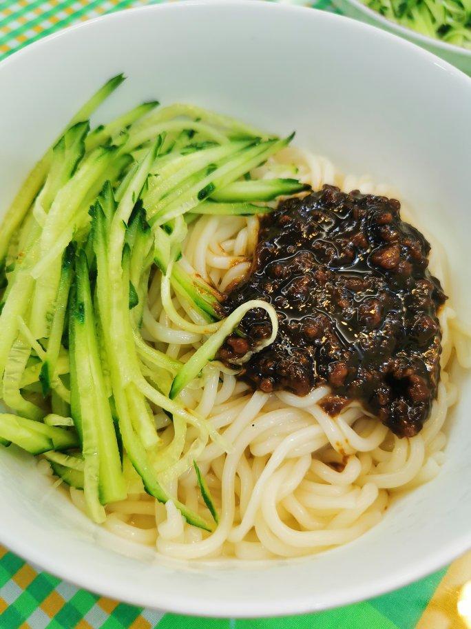 炸酱面