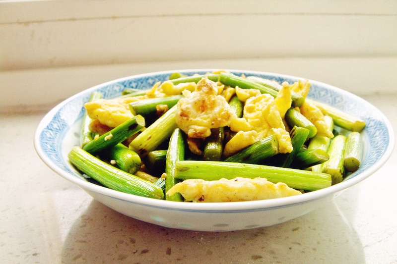 蒜薹炒鸡蛋