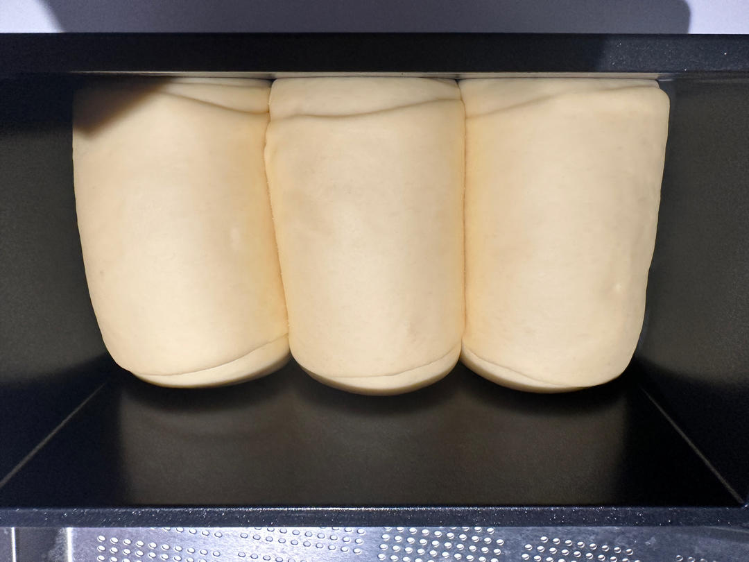 吐司，奶香手撕面包，超级香浓