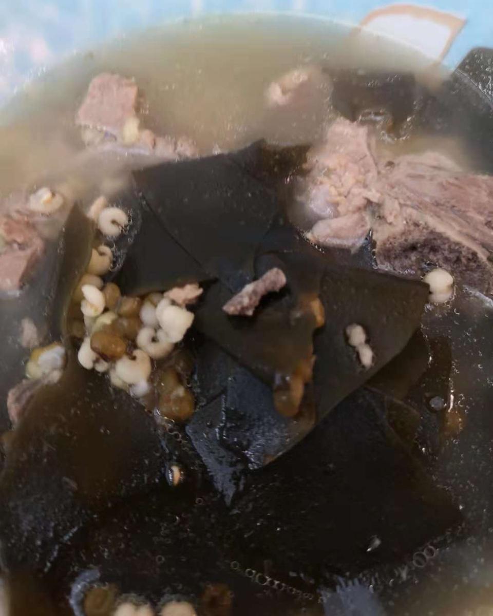 玉米海带炖排骨