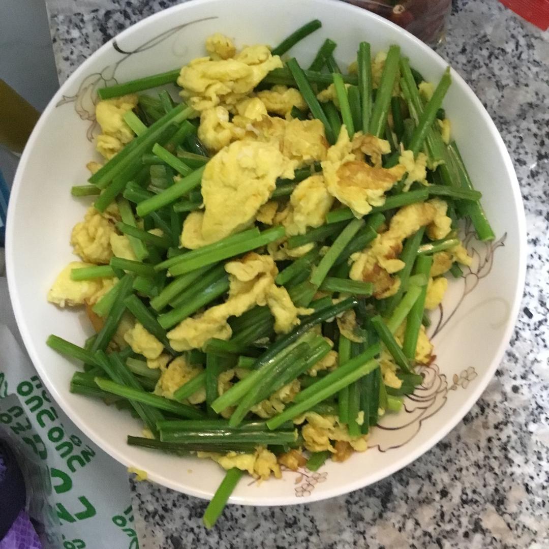 韭菜台炒鸡蛋
