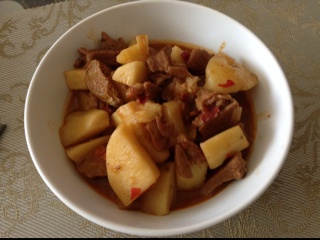 羊肉焖土豆