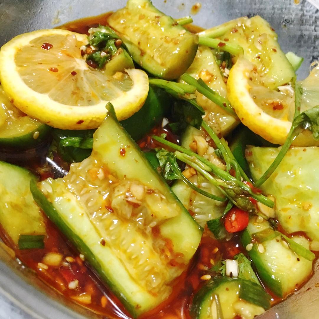 【凉拌黄瓜的做法步骤图,凉拌黄瓜怎么做好吃】杨梅柠檬茶_下厨房