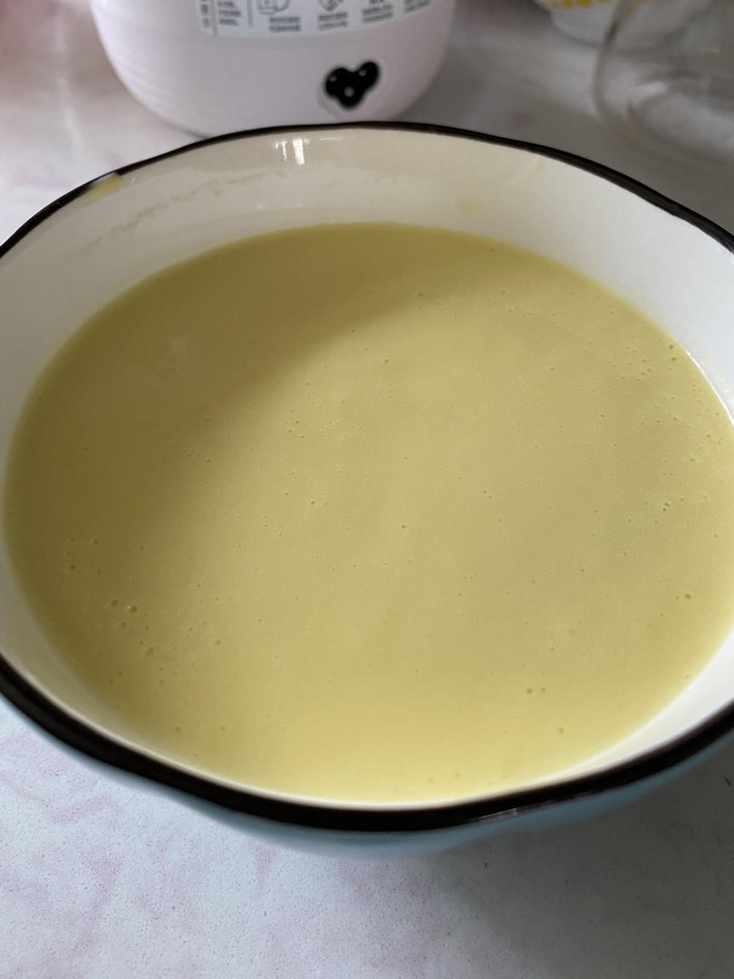 超级简单的芒果奶昔