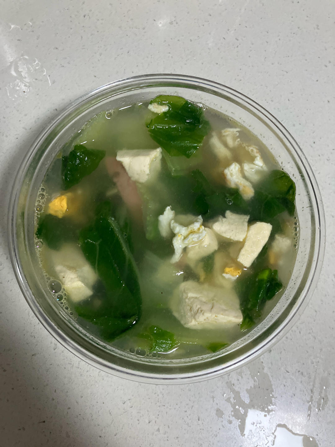 冬天做一锅热乎乎的白菜豆腐汤，食材简单‼️