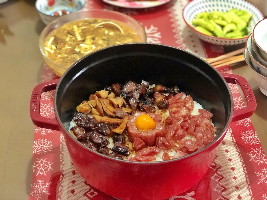铸铁锅腊肠煲仔饭