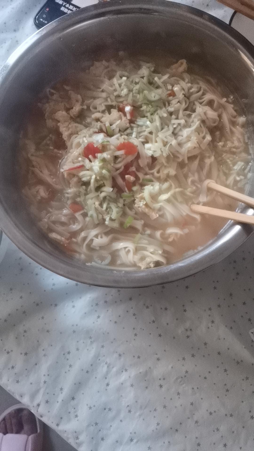 放弃清淡的挂面｜来份番茄鸡蛋浓汤面