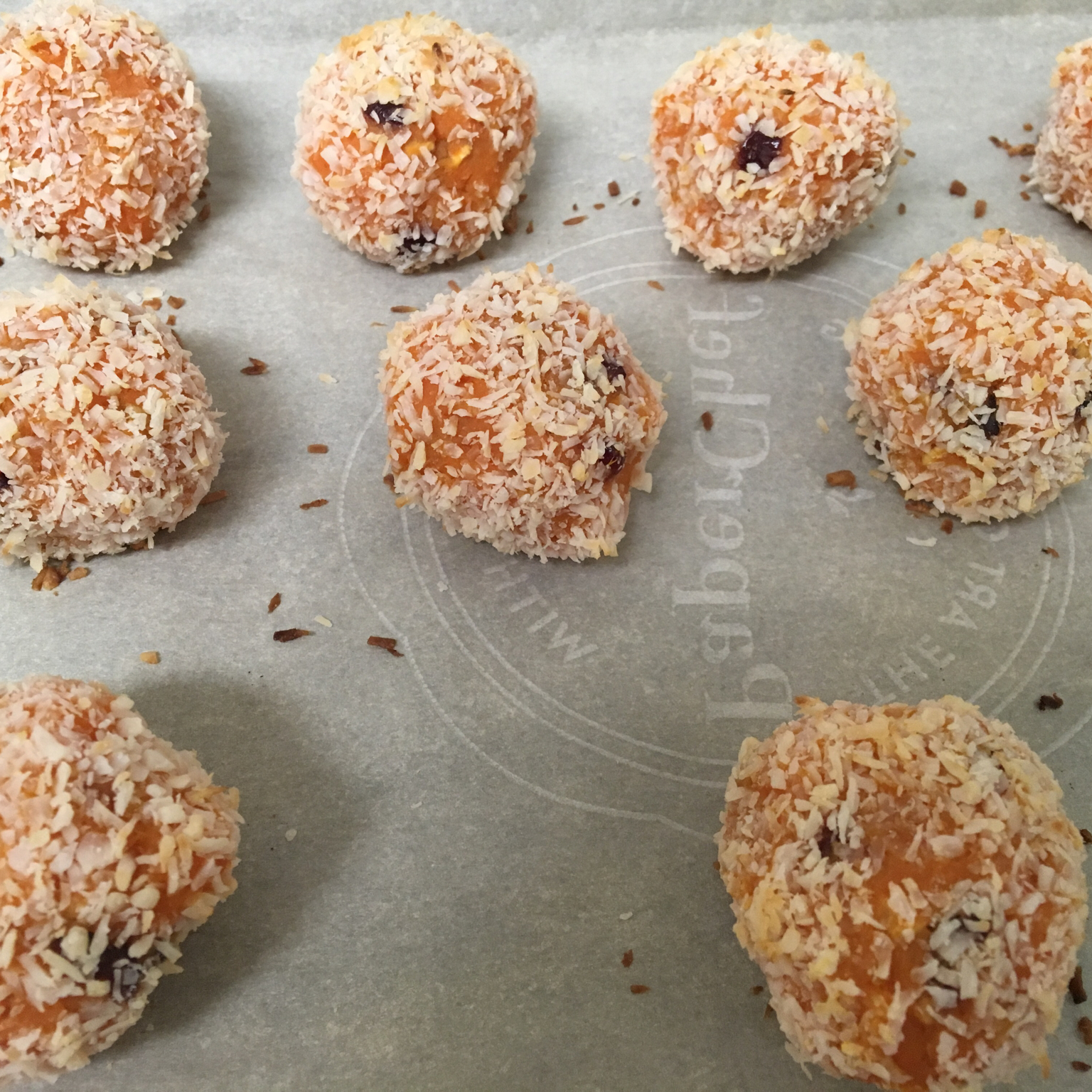 椰丝红薯燕麦球