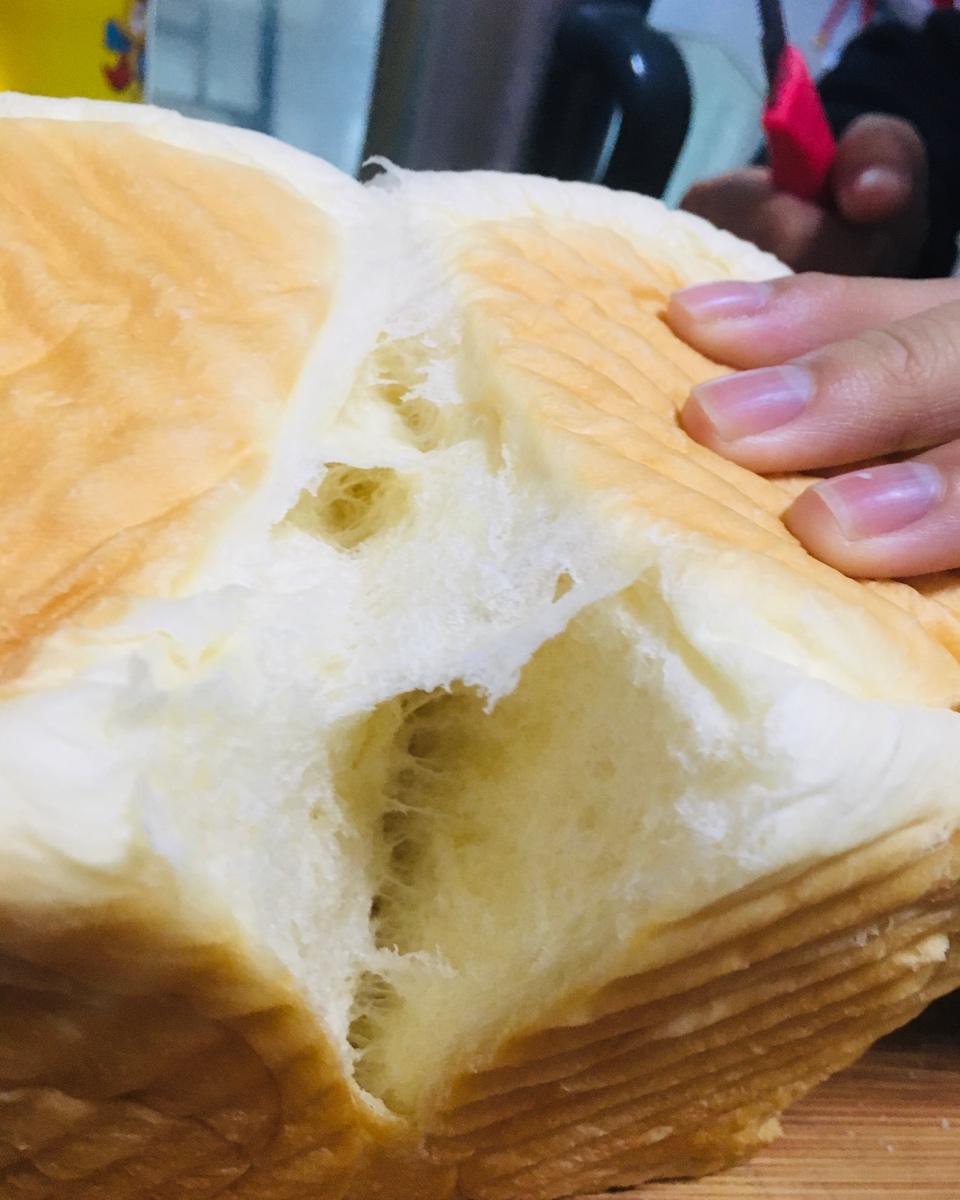 好松软好可口的“醇熟牛奶吐司”，想知道是怎么做的吗？