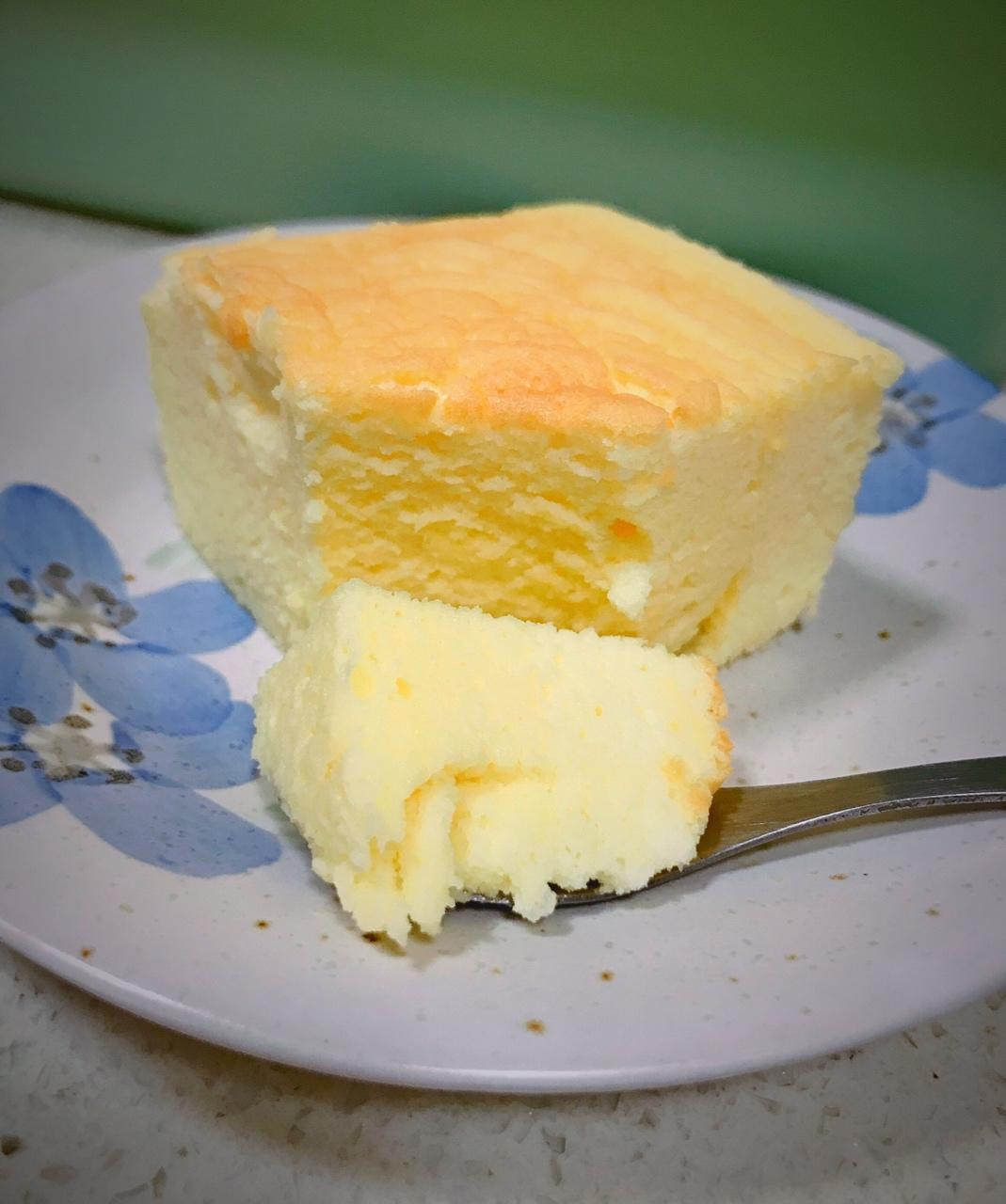 椰香乳酪蛋糕:( 无油:)