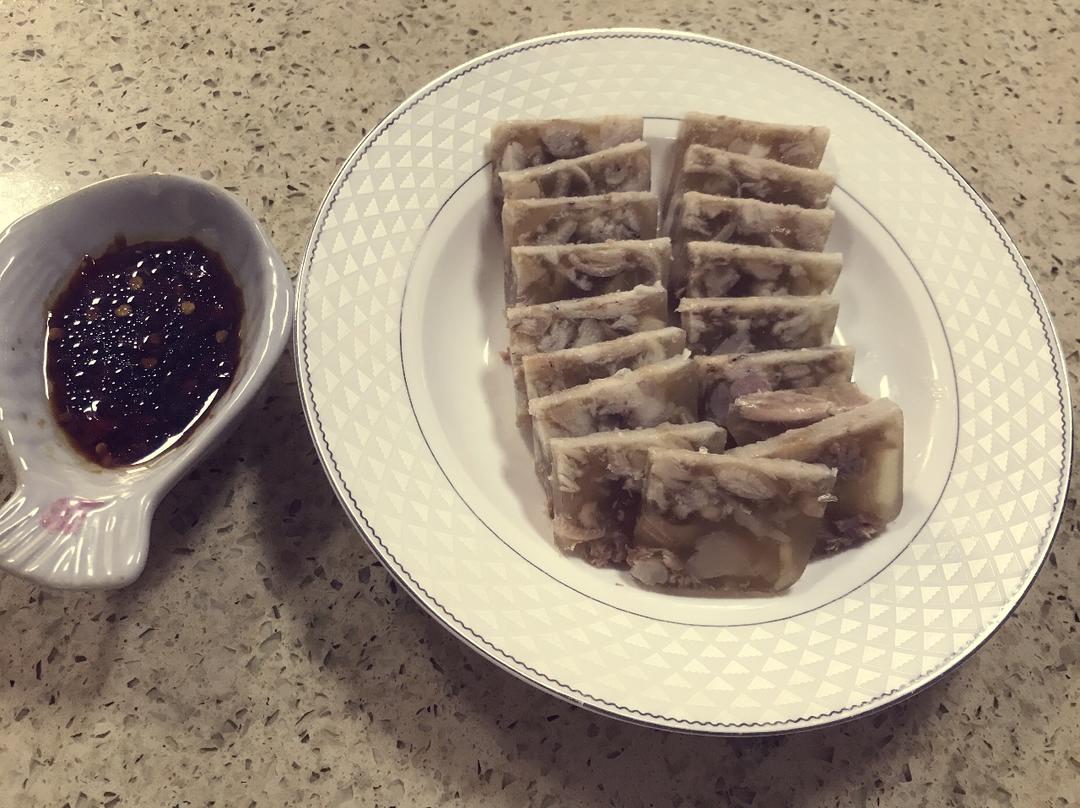 堂妈教你做年夜饭必吃———猪蹄冻