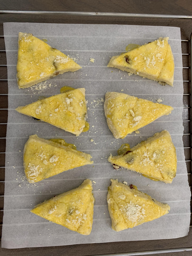 完美裂纹～百分百成功的超好吃奶香司康（禁止搬运）