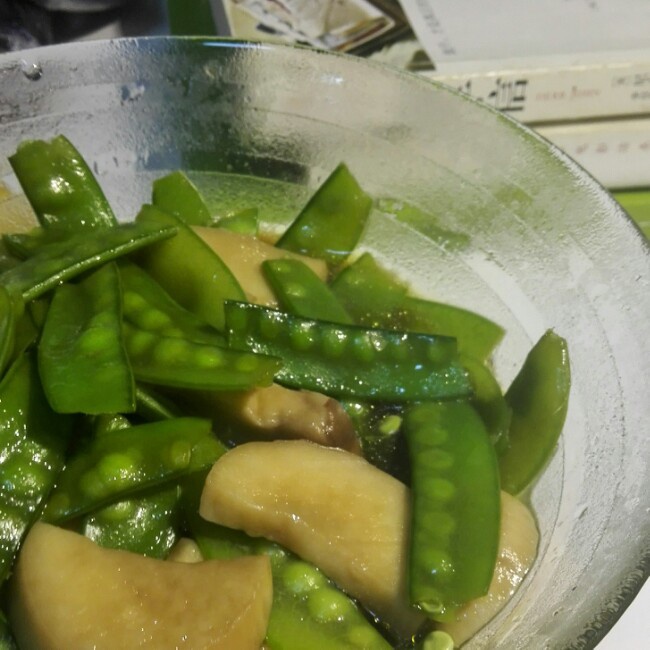 鸡腿菇炒荷兰豆