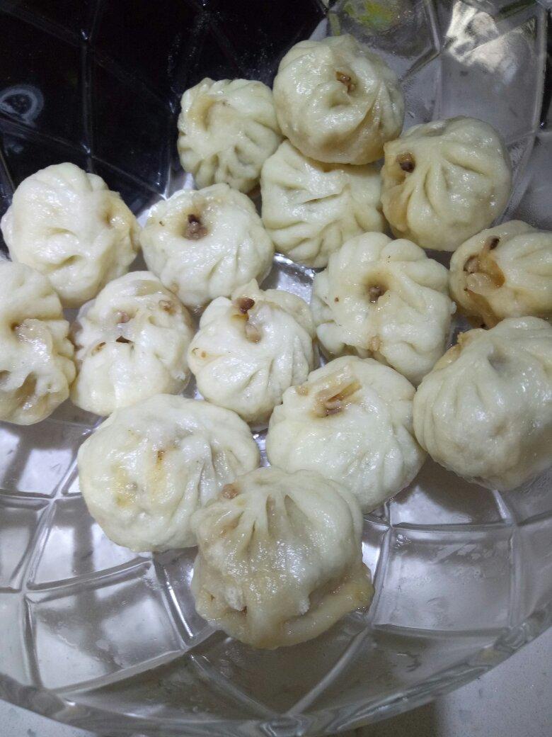 猪肉包子（附视频。一次性发酵。）
