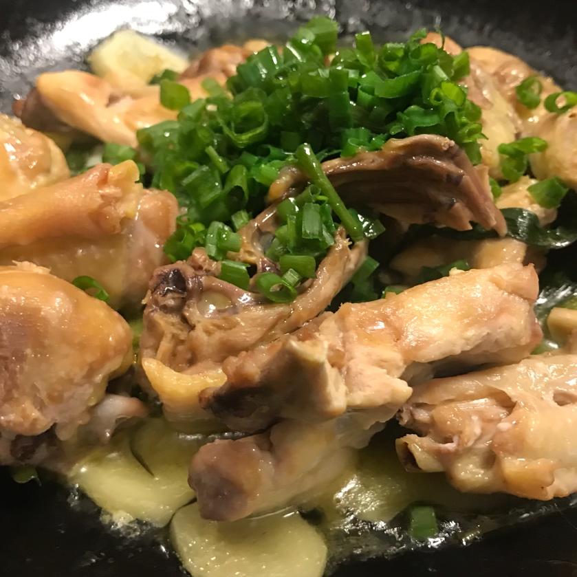 无水葱油童子鸡一一转自微博菜谱（Le Creuset铸铁炖锅）