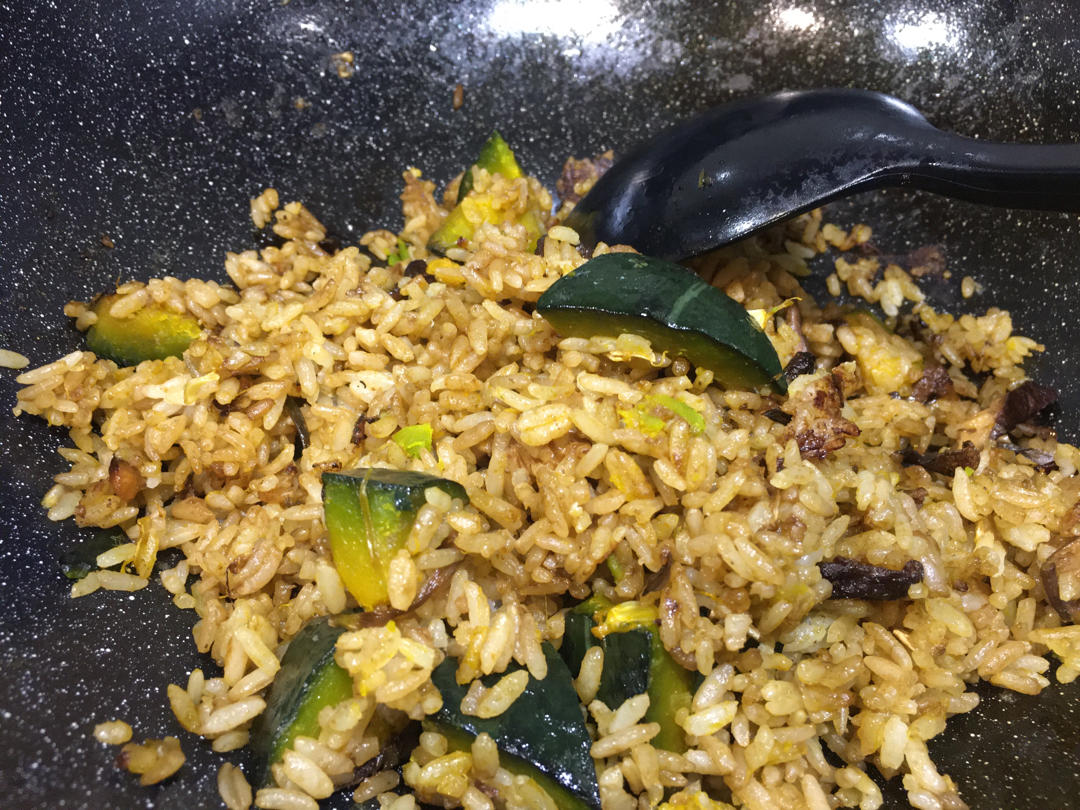 美味到不行的南瓜饭