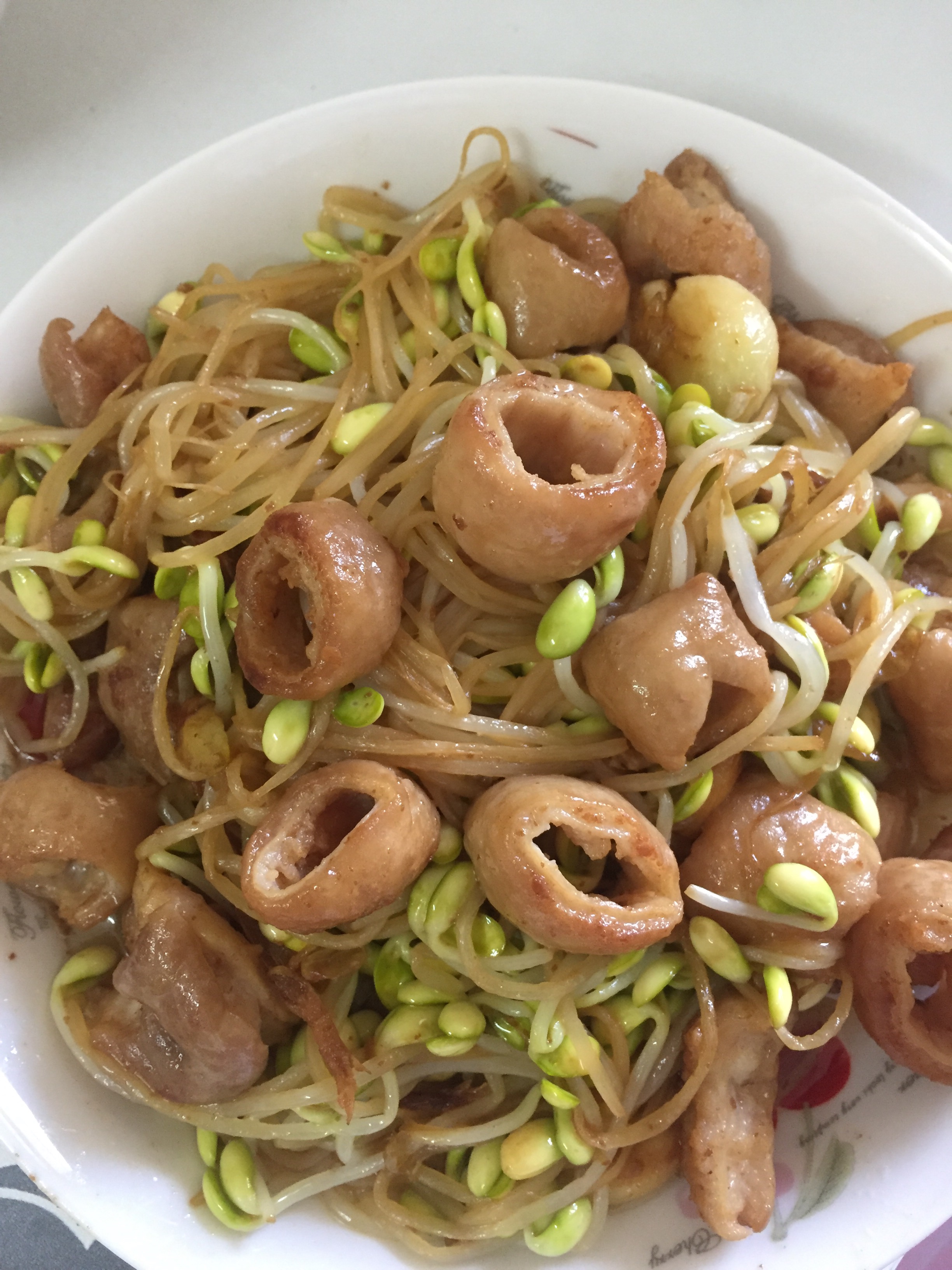 肥肠爆炒黄豆芽的做法