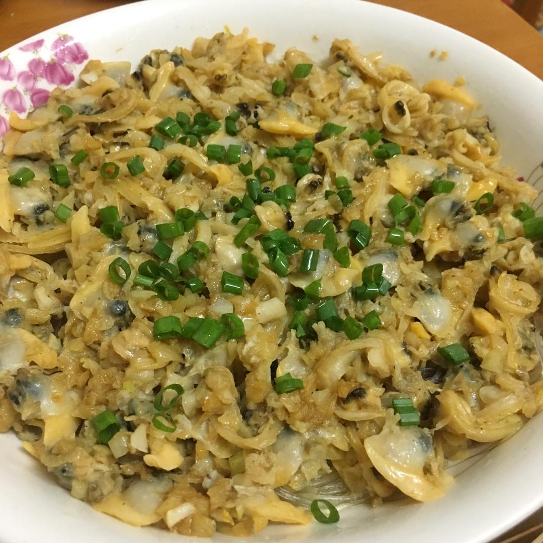 厨师长教你：“粉丝蒸花甲”的家常做法，特别适合老人孩子食用