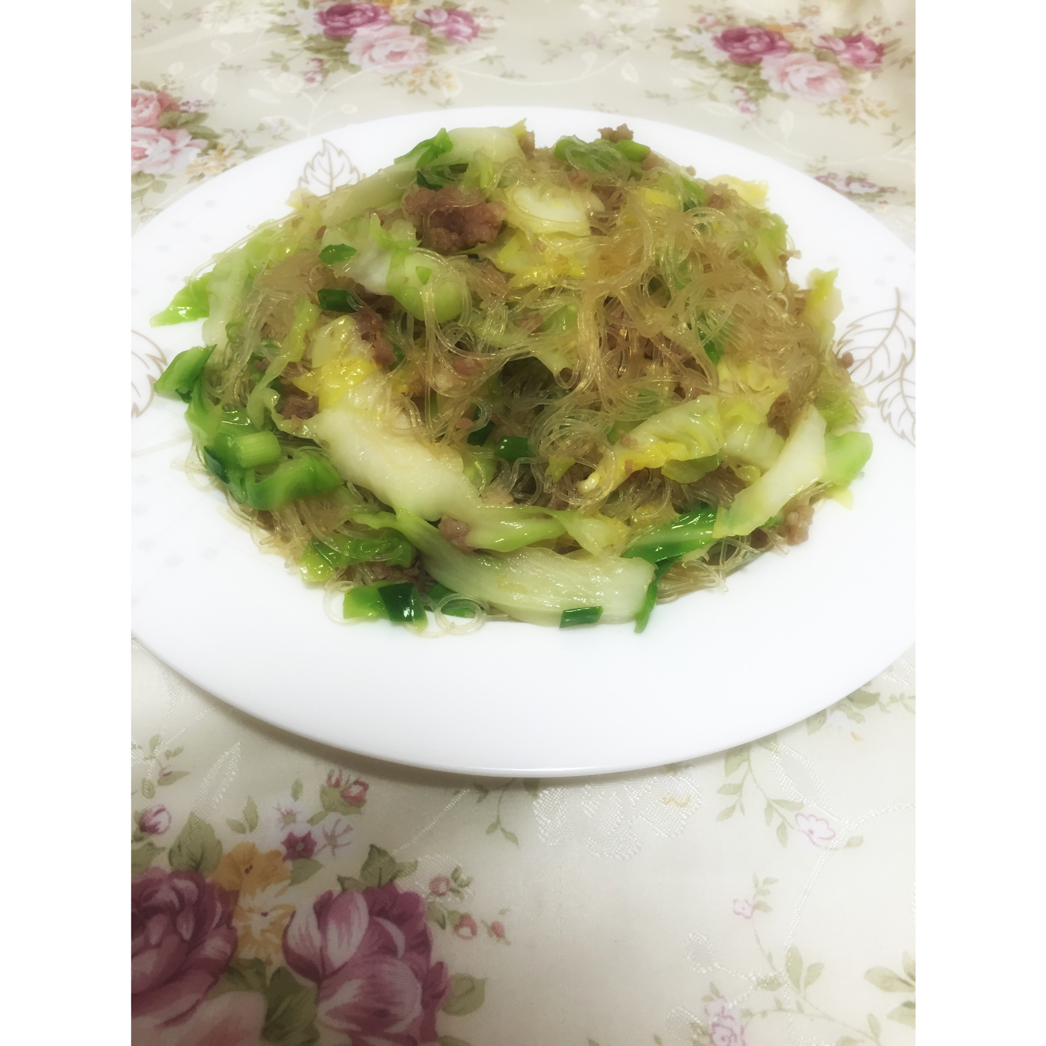 肉末圆白菜（甘蓝菜）炒粉丝【妞的食记】