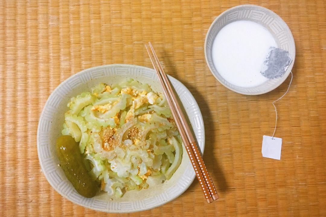 苦瓜炒鸡蛋