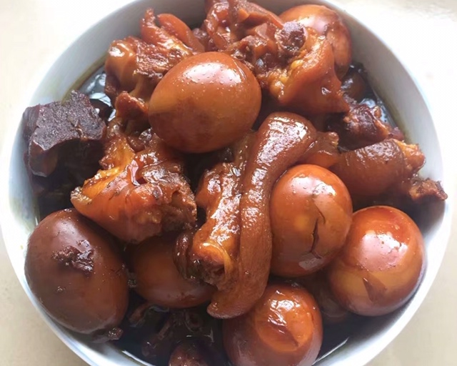正宗广式经典月子餐——猪脚姜的做法