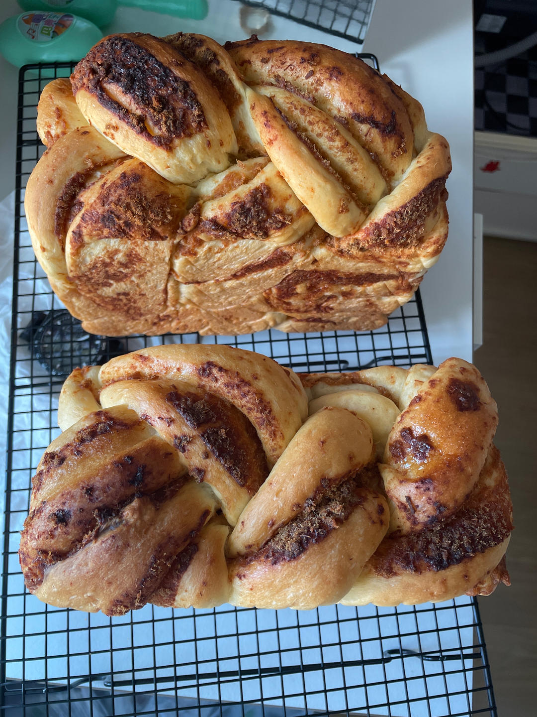 香葱肉松手撕吐司