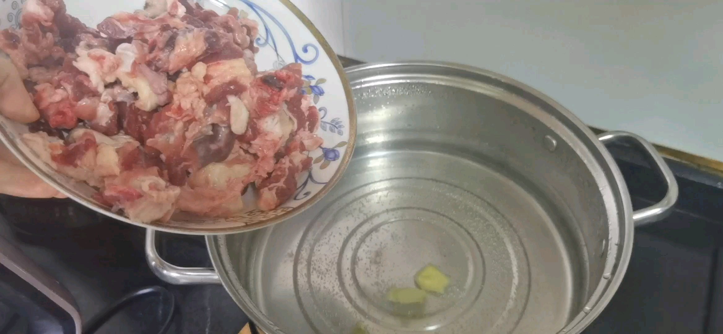 砂锅萝卜牛腩煲的做法 步骤5