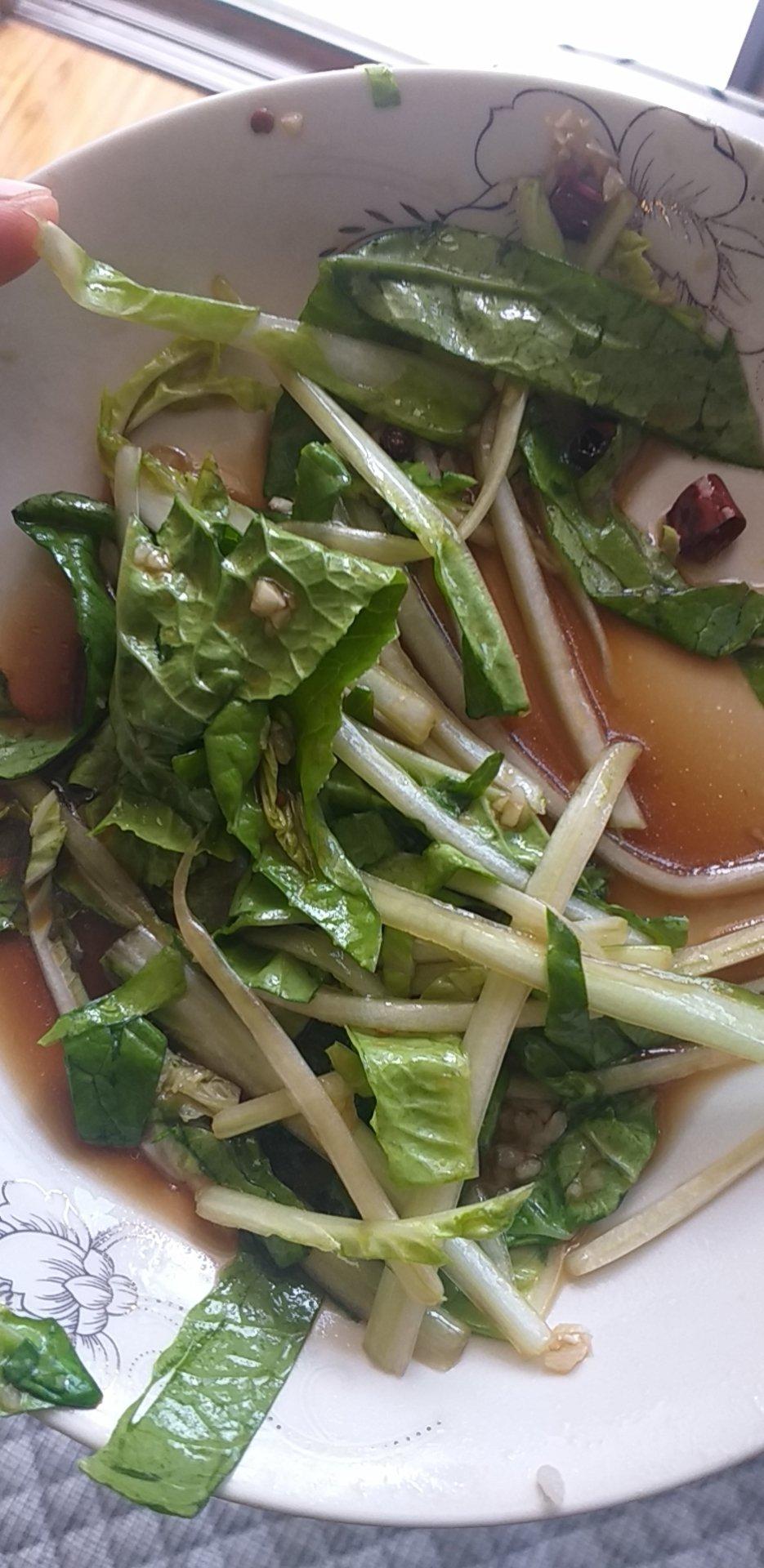 拥有幸福的玉洁做的炝拌奶白菜