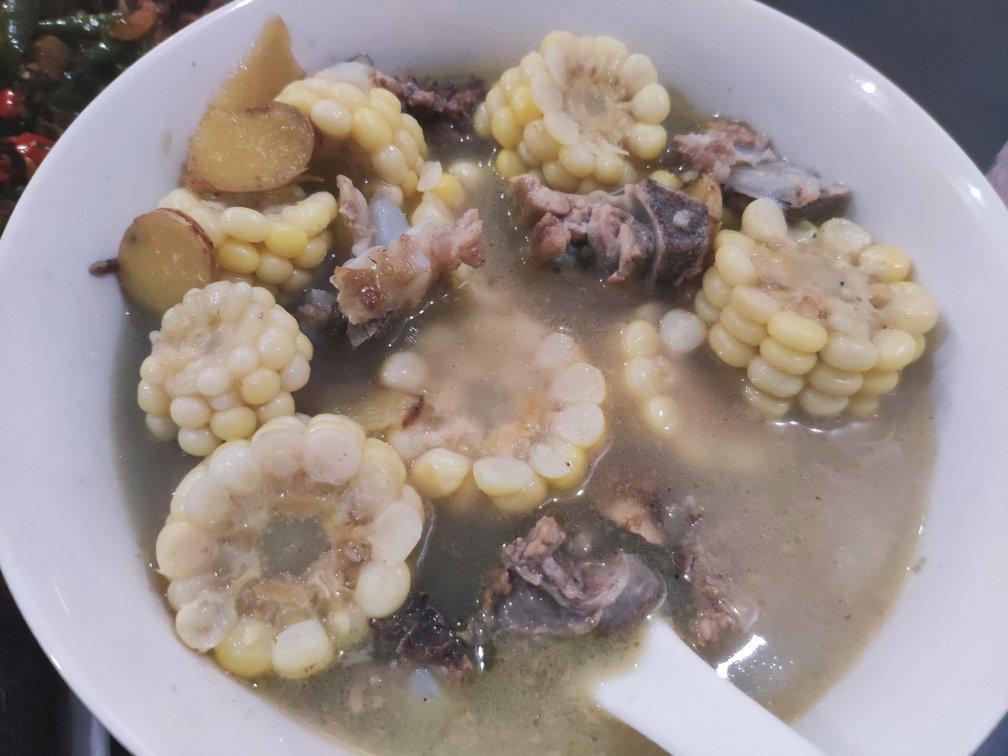 厨师长教你：“玉米排骨汤”的家常做法，营养又美味，先收藏了
