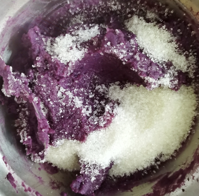 不褪色的紫色果蔬馒头的做法 步骤3