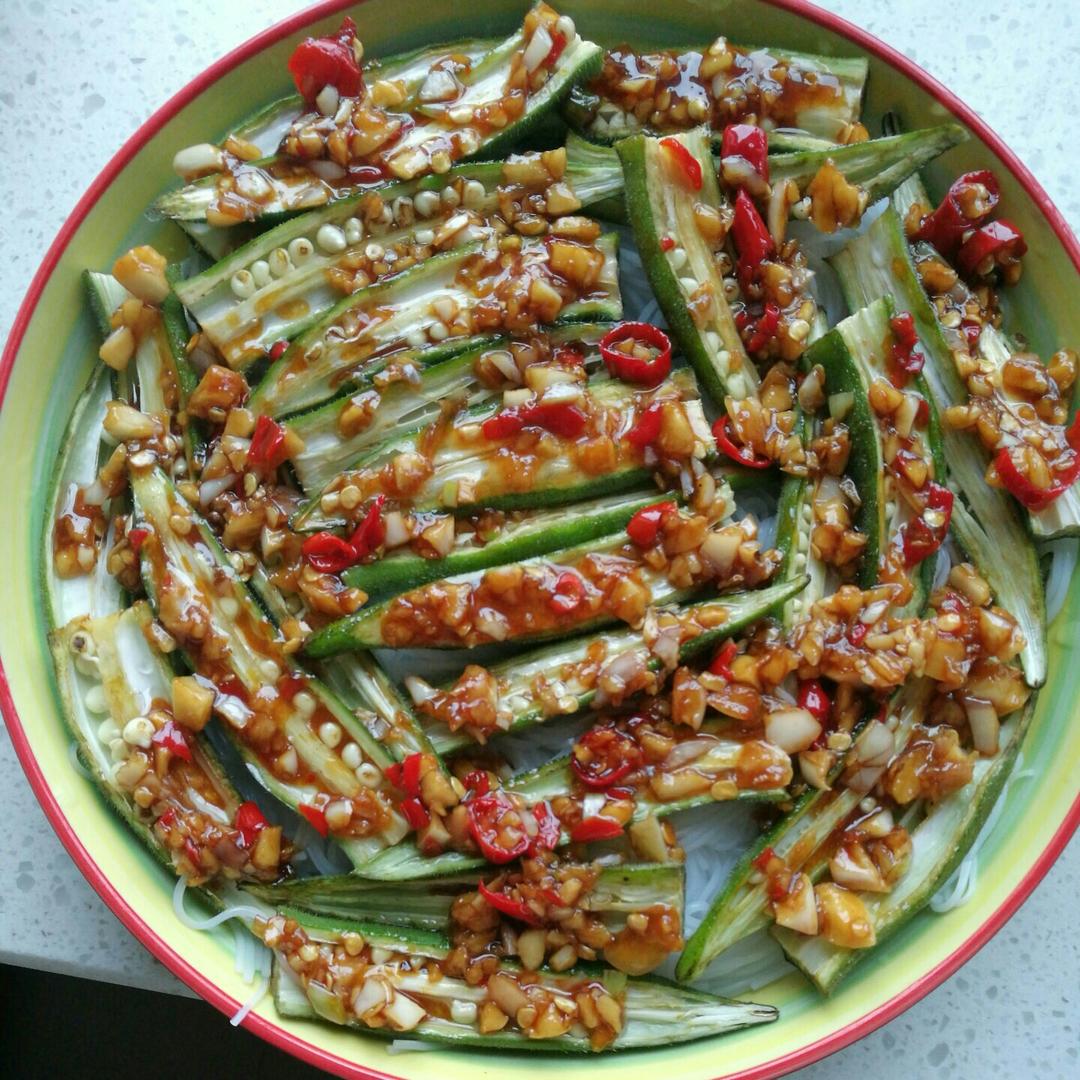 蒜蓉粉丝蒸秋葵