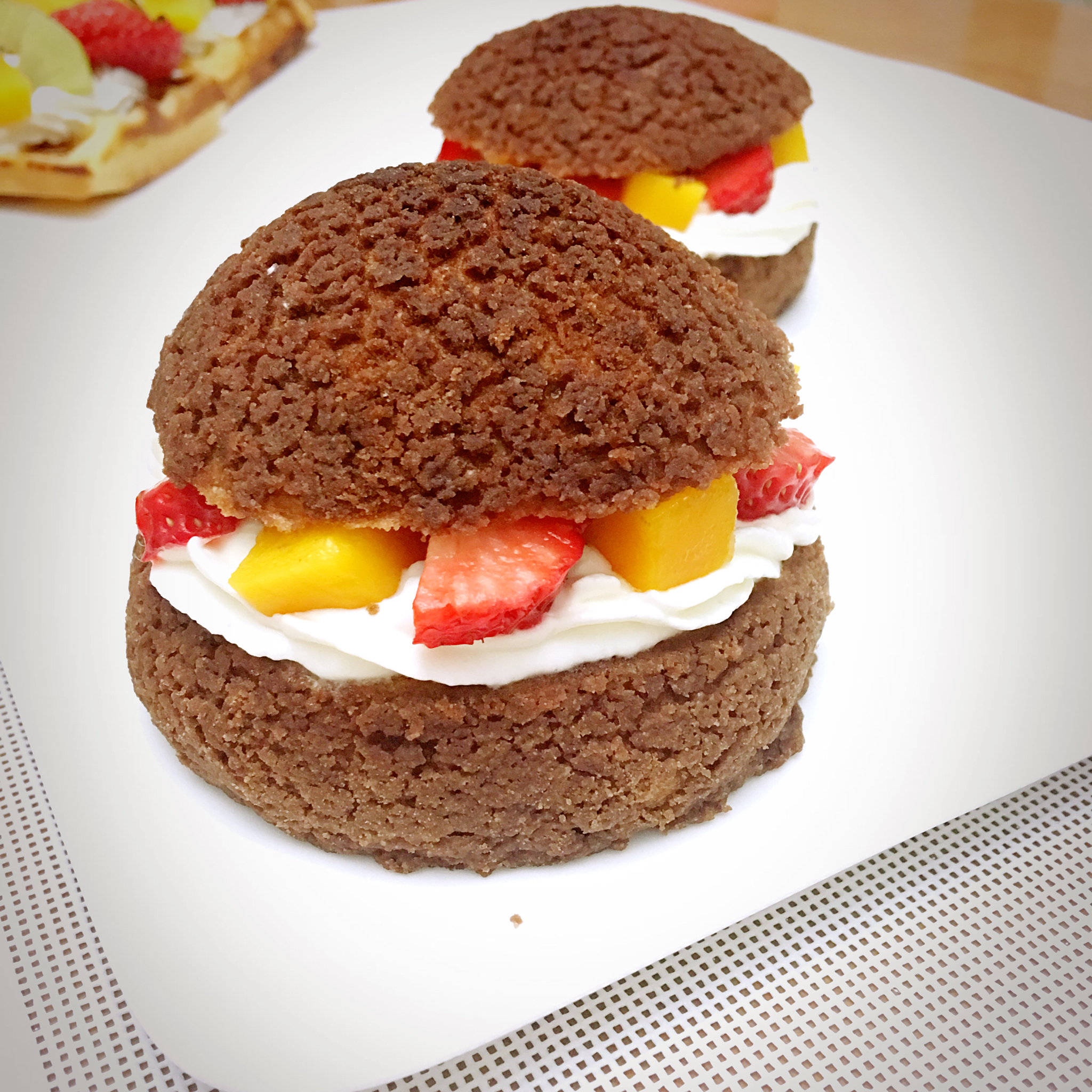 巧克力酥皮泡芙