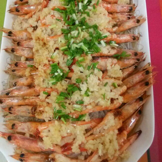 蒜蓉粉丝蒸大虾