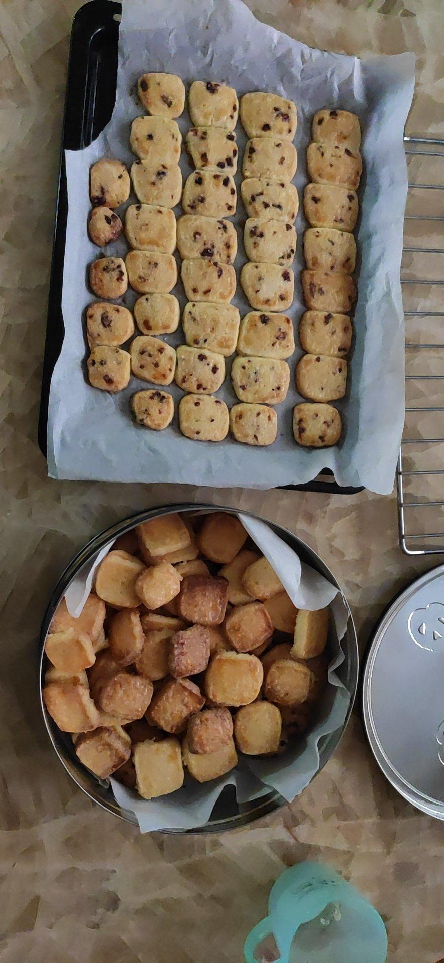 不网红，就做一个纯粹蓝罐味道的黄油黑加仑曲奇