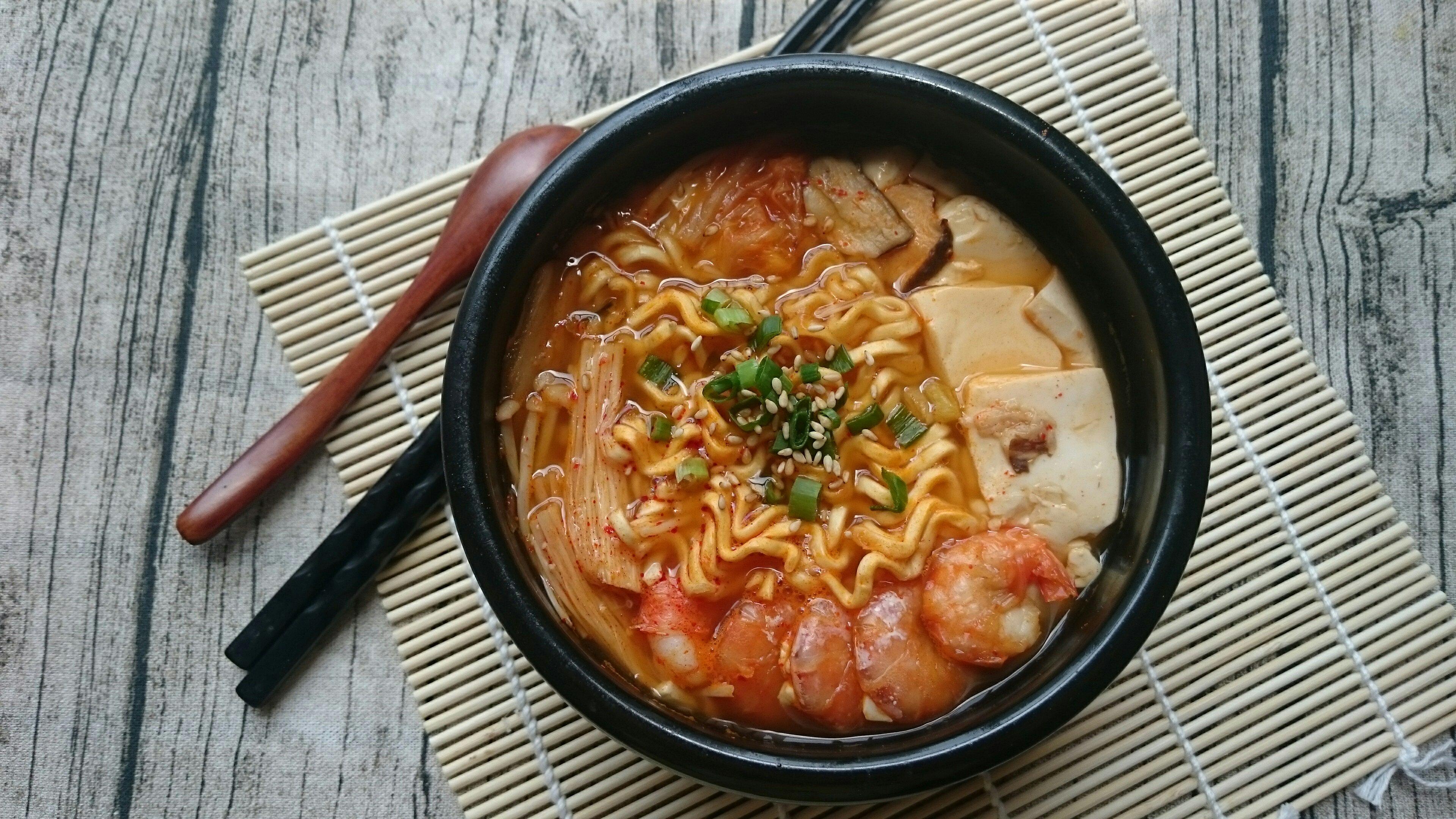韩式泡菜面锅