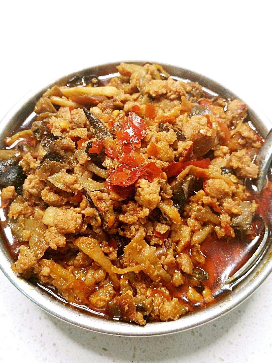 蘑菇辣肉酱