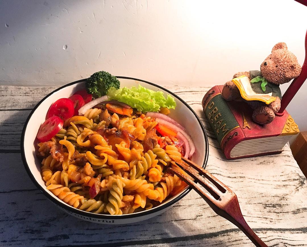 番茄肉酱通心粉