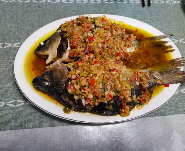 鲜香麻椒蒸鱼的做法