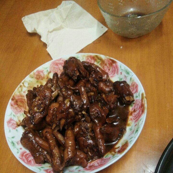 红烧鸡爪