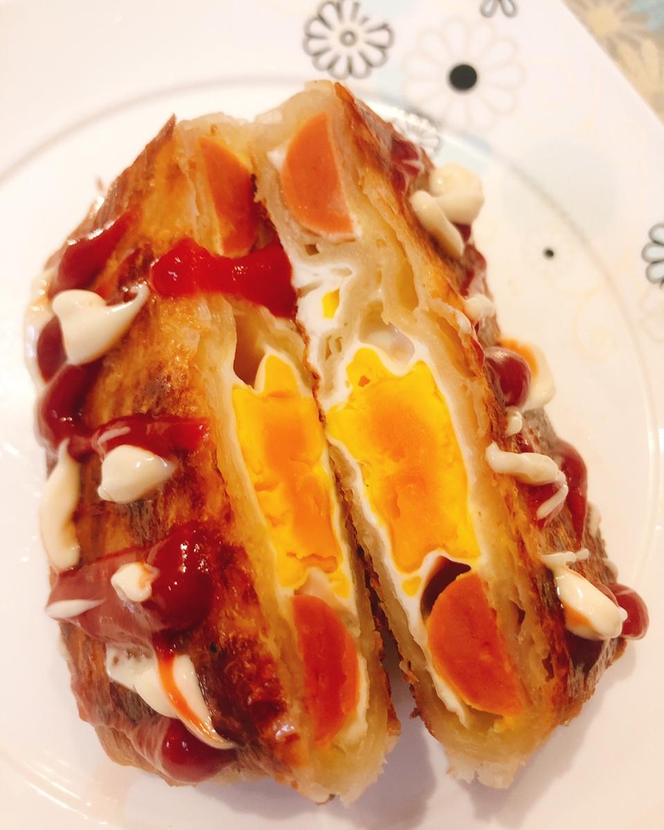 5分钟就能搞定的手抓饼早餐，酥到掉渣～