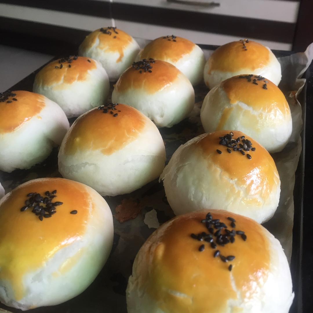 蛋黄酥