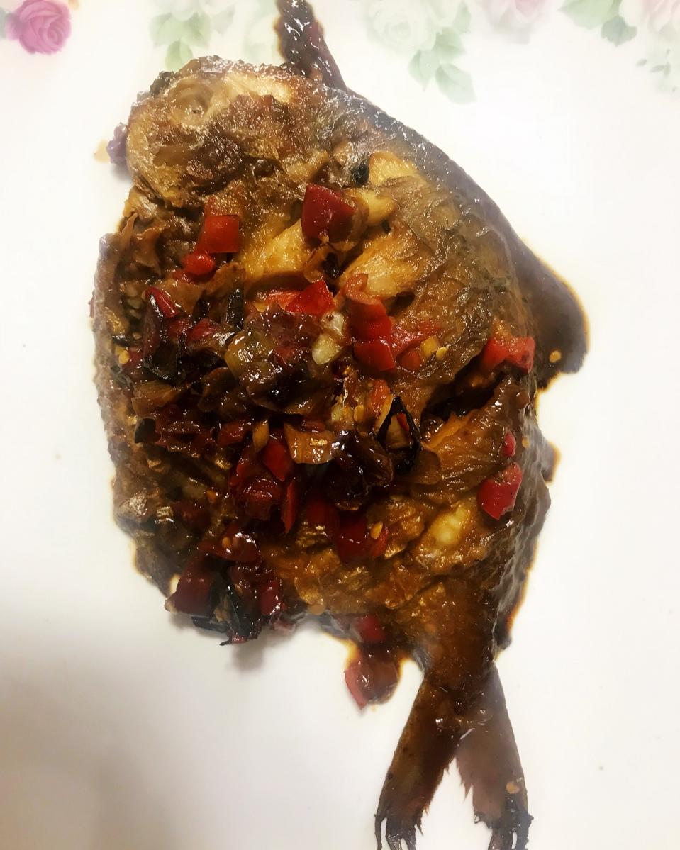 干烧金鲳鱼