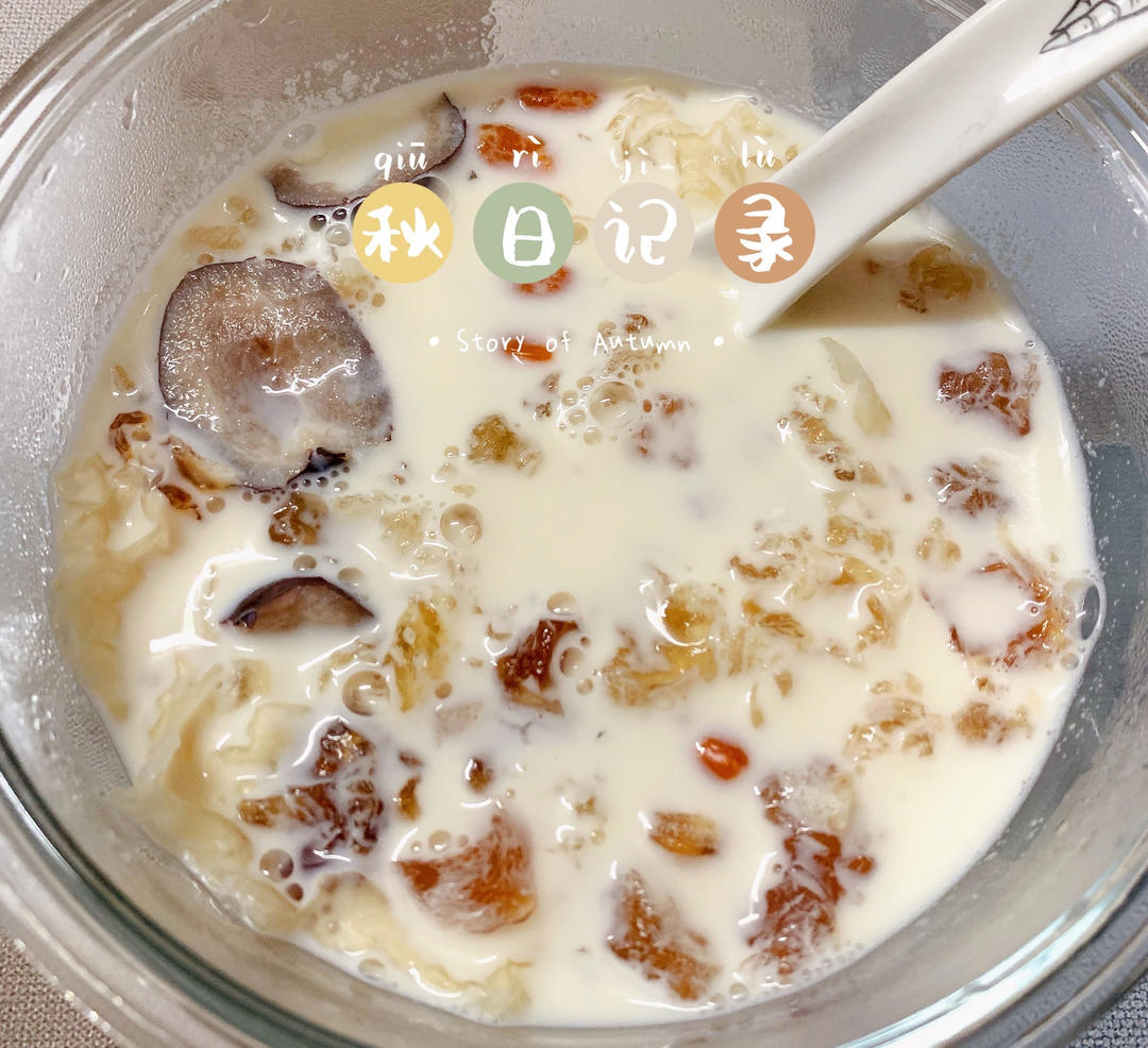 桃胶牛奶银耳羹