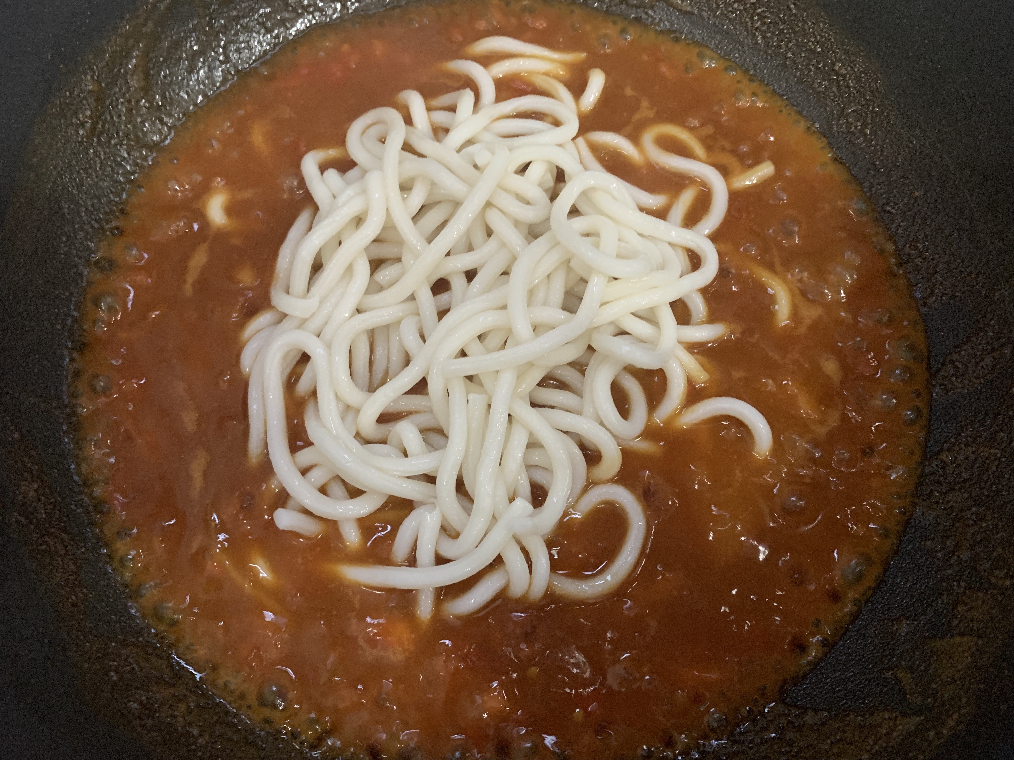 YYDS‼️能吃一辈子汤汁浓郁的番茄咖喱乌冬面的做法 步骤7