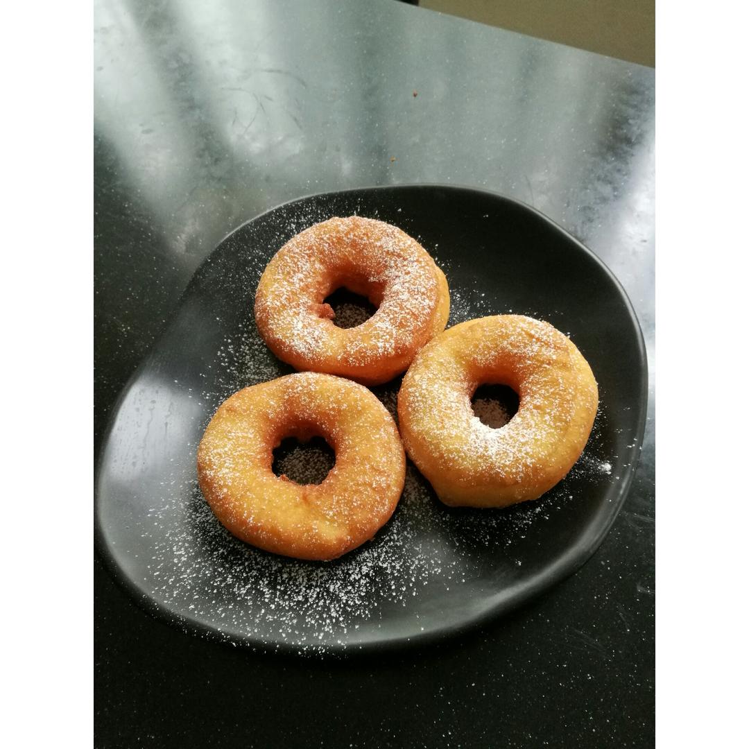 不甜的，特别的甜甜圈