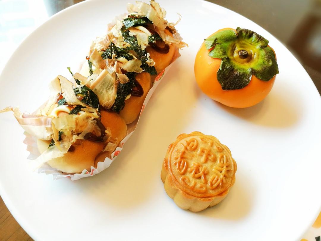 长得有点像章鱼小丸子的面包