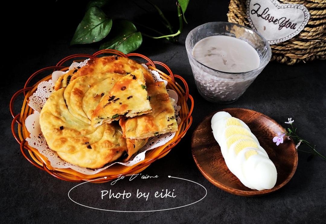 烫面葱油饼（家常简单版）