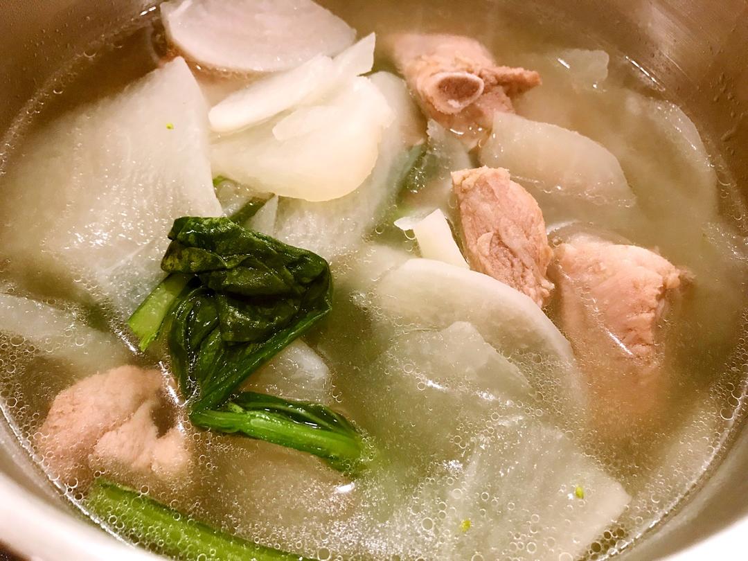 萝卜排骨汤